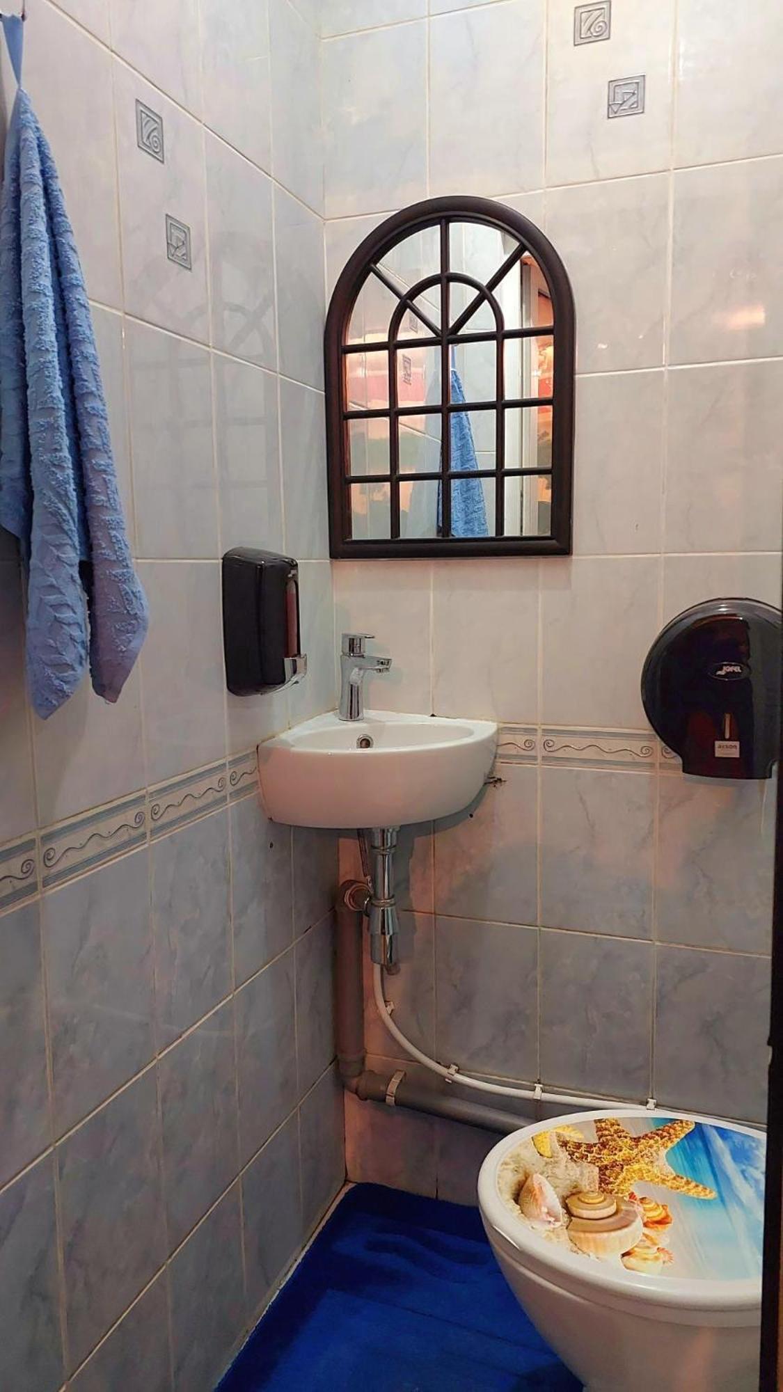 Hostel Amazing Ionika Centercity Kişinev Dış mekan fotoğraf