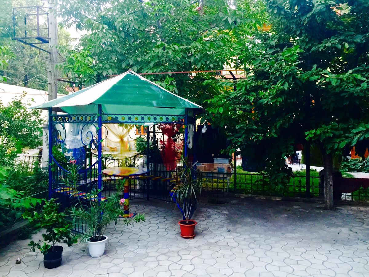 Hostel Amazing Ionika Centercity Kişinev Dış mekan fotoğraf
